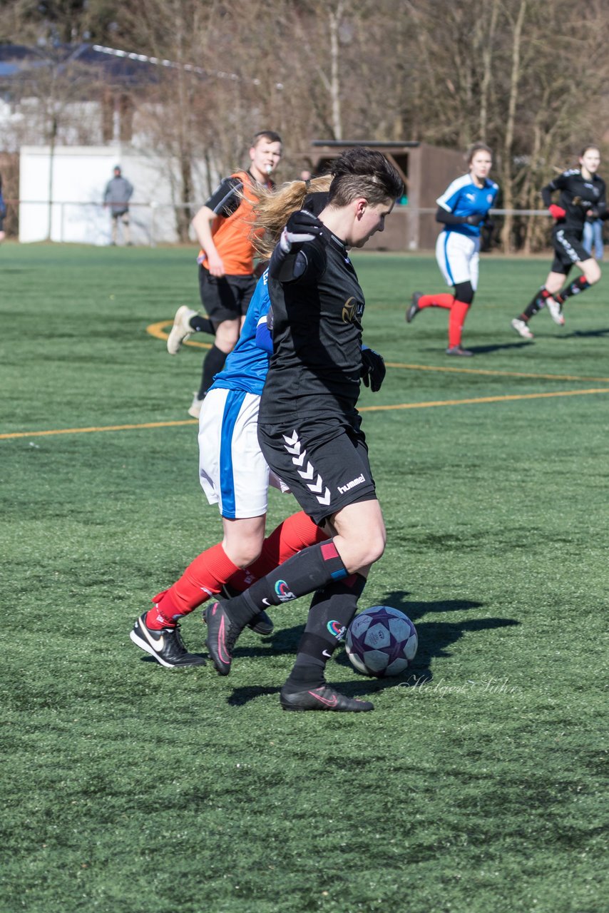 Bild 308 - B-Juniorinnen Halbfinale SVHU - Holstein Kiel : Ergebnis: 3:0